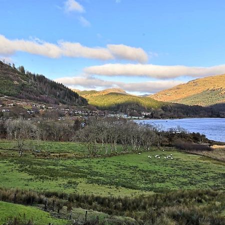 2 Cv At Lochgoilhead With Swedish Hot Tub Exterior photo