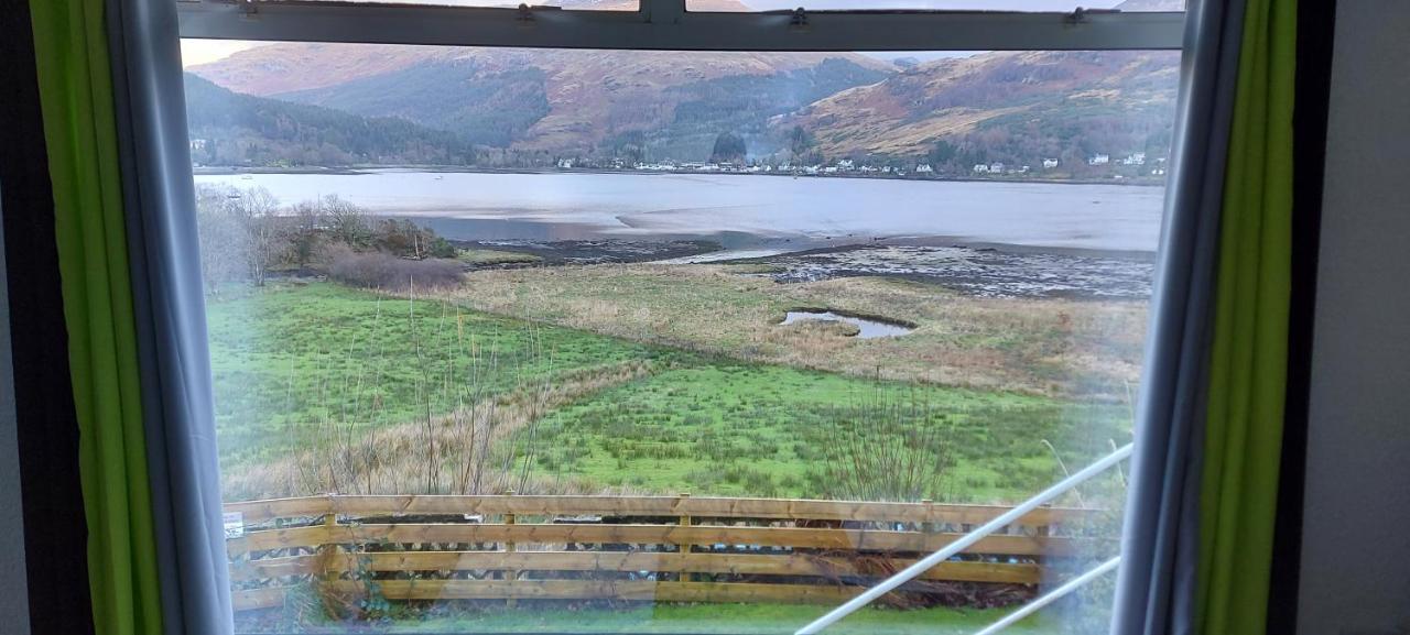 2 Cv At Lochgoilhead With Swedish Hot Tub Exterior photo