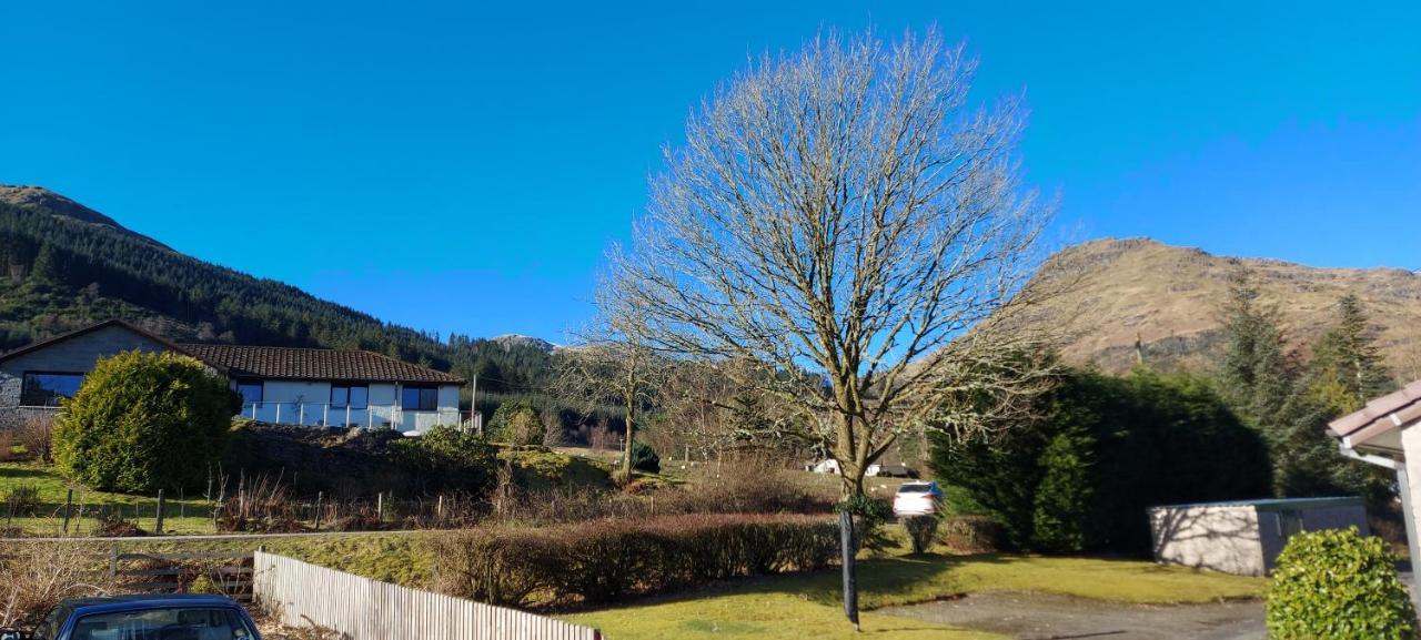 2 Cv At Lochgoilhead With Swedish Hot Tub Exterior photo